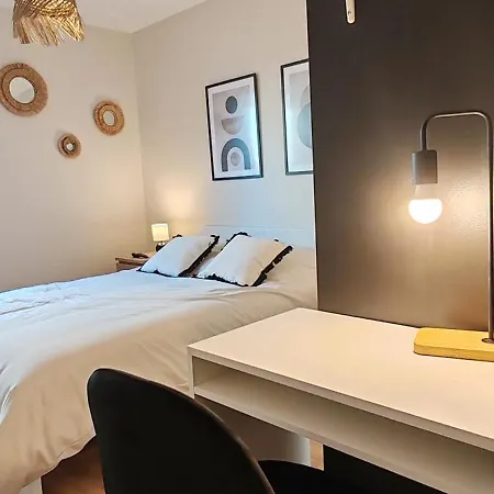 L'acces 10' Centre Historique Apartman *